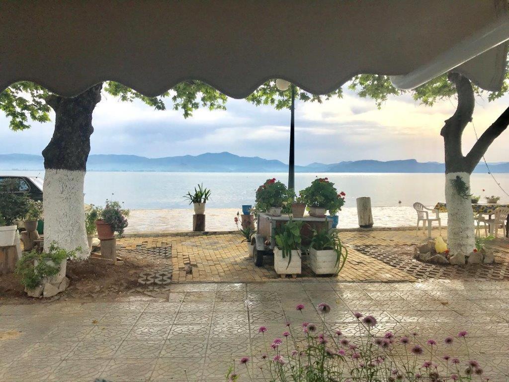 Appartamento Casa Lela 3...Hydra Míloi Esterno foto
